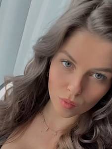 Emilieluceau73, femme coquine de 28 ans - Doubs