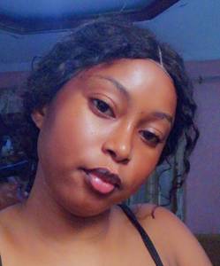 Femme célibataire 21 ans à Reims