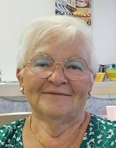 Profil de Victoria, 80 ans - Jolie Ronde