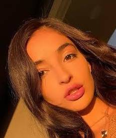 Femme célibataire 25 ans à Paris-17e