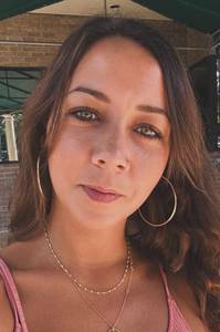 Femme célibataire 37 ans à Nimes