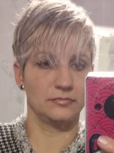 Femme célibataire 45 ans à Laval