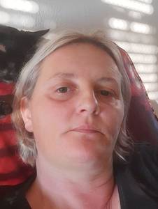 Femme célibataire 45 ans à Nancy