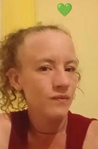 Femme célibataire 35 ans à Perigneux