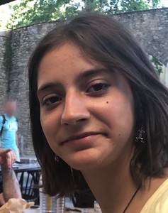 Femme célibataire 20 ans à Fribourg