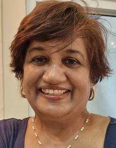 Femme célibataire 68 ans à Saint-Denis