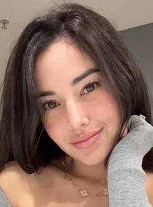 Femme célibataire 28 ans à Dijon