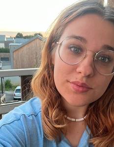 Femme célibataire 24 ans à Angers