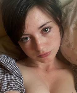 Femme célibataire 20 ans à Cergy