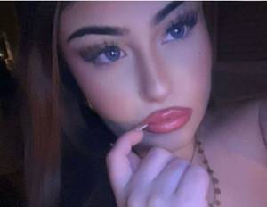 Azia02, femme coquine de 22 ans - Bas-Rhin