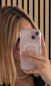 Femme célibataire 20 ans à Bourges
