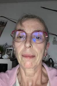 Femme célibataire 64 ans à Paris-2e