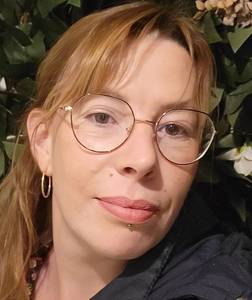 Femme célibataire 40 ans à Paris-9e