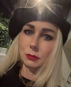 Femme célibataire 50 ans à Cannes