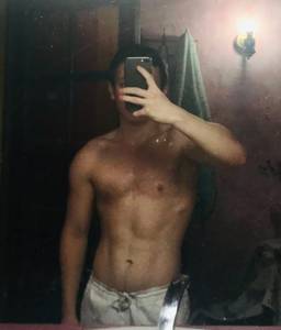 Photo du profil Hubert, 25 ans à Les Mouissèques