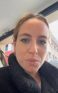 Petite coquine  super chaude à plan-cul-trenal