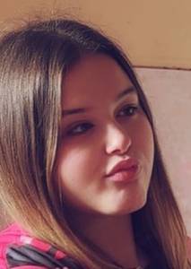 Femme célibataire 20 ans à Toulon