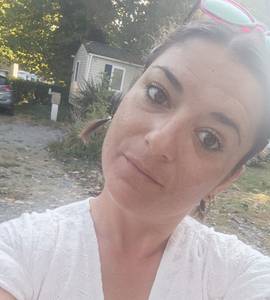 Femme célibataire 32 ans à 