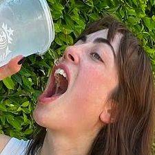 Mona rencontre avec Mona