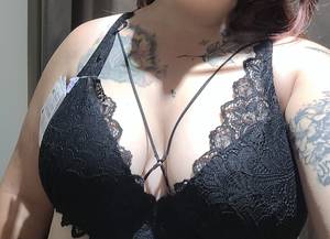 Femme célibataire 27 ans à Bordeaux