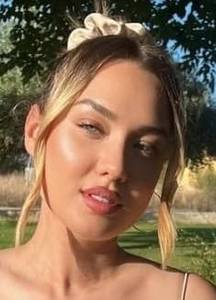 Femme célibataire 26 ans à Boulogne-Billancourt