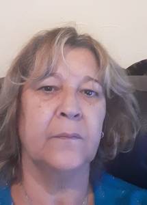 Femme célibataire 60 ans à Evry