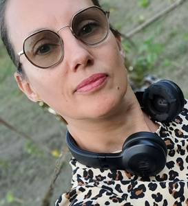 Plan cul rapide avec femme  coquine à plan-cul-la-tete-noire