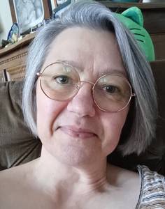 Femme célibataire 50 ans à Tours