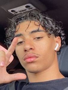 Izana, femme coquine de 18 ans - Doubs