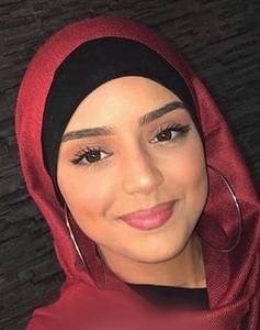 Femme célibataire 19 ans à Perigneux