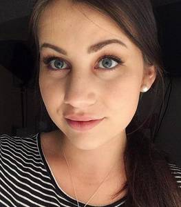 Petite coquine   à plan-cul-cite-de-la-plaine