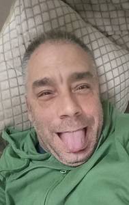 Tu veux prendre contact? célibataire 48 ans