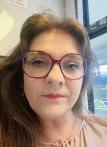 Femme célibataire 34 ans à Puy-en-Velay