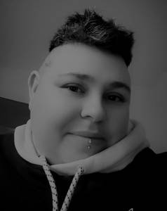 Brin de folie 
J'aime les femmes fminine ?
Au plaisir de discuter