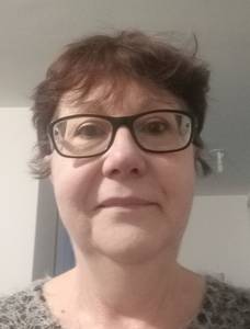 Femme célibataire 62 ans à Lyon