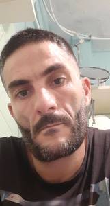 Tu veux prendre contact? célibataire 18 ans