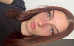 Femme coquine brune super chaude de Czeladź
