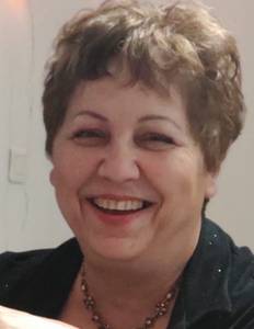 Femme célibataire 66 ans à Troyes