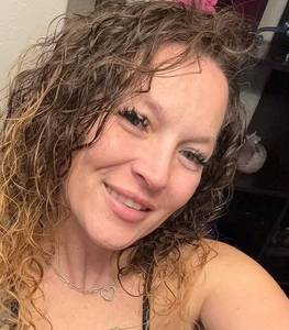Femme célibataire 28 ans à Bordeaux
