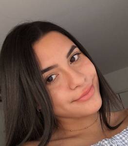 Femme célibataire 25 ans à Paris-17e