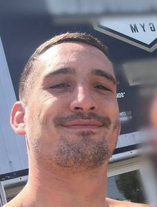Jonathon Les Douets