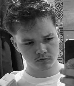 Lucaslrnce, femme coquine de 19 ans - Somme