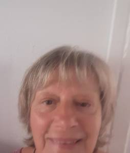 Femme célibataire 67 ans à Villeurbanne