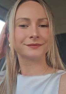 Petite coquine  super chaude de plan-cul-avaux