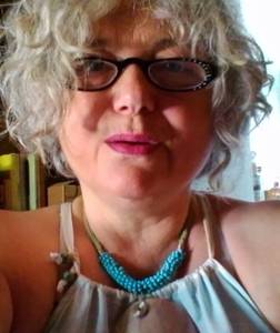 Femme célibataire 69 ans à Versailles