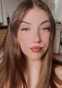 Femme célibataire 21 ans à Amiens