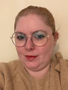 Femme célibataire 32 ans à Amiens