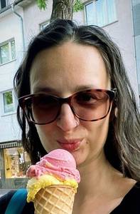 Petite coquine  super chaude à plan-cul-aix-en-provence