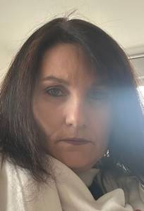 Femme célibataire 49 ans à Dijon
