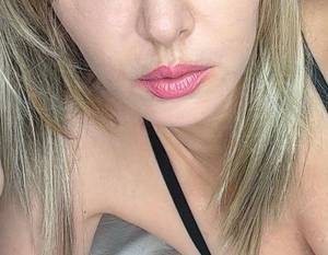 Femme célibataire 32 ans à Evry